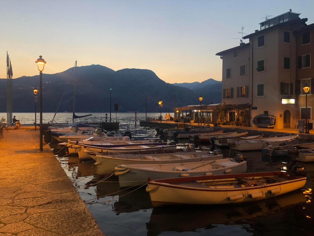 Casa Elvira Apartment Brenzone sul Garda Luaran gambar