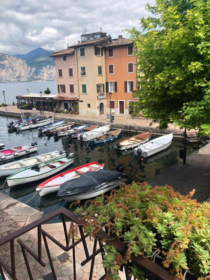 Casa Elvira Apartment Brenzone sul Garda Luaran gambar
