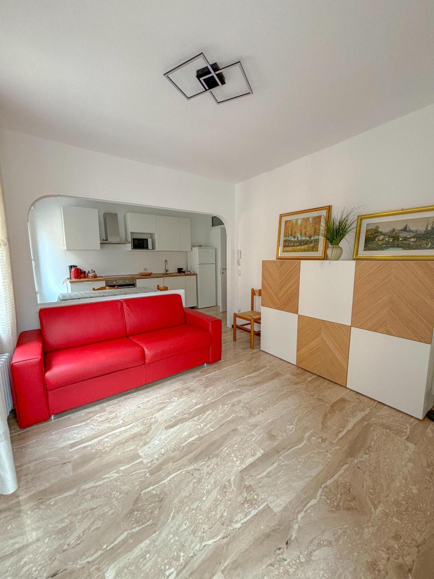 Casa Elvira Apartment Brenzone sul Garda Luaran gambar